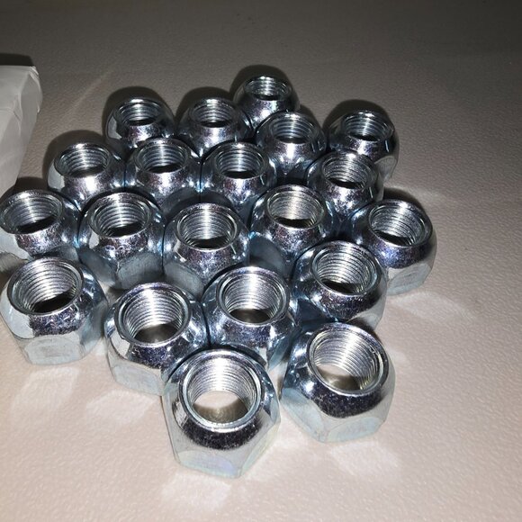 Frienda 1/2-20 Inch Trailer Lug Nuts Acorn Silver Open End  20 Pieces - Picture 2 of 3